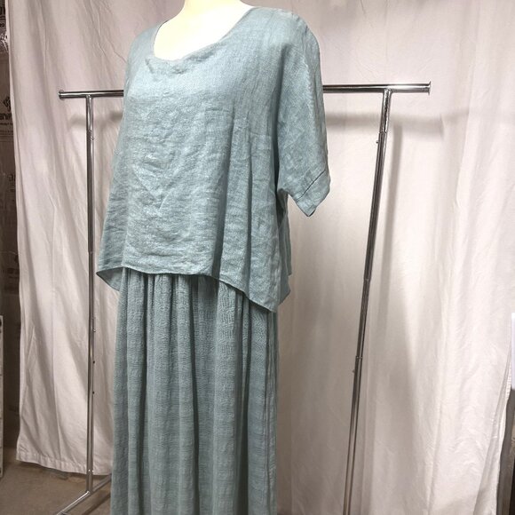 Made in Italy, Faux 2 Piece Dress, Size L/XL - Picture 2 of 7